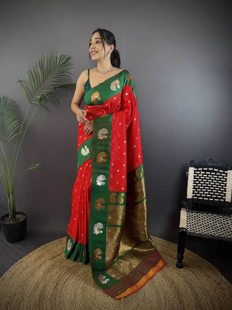 Red silk blend butti zari weaving contrast weaving border banarasi saree