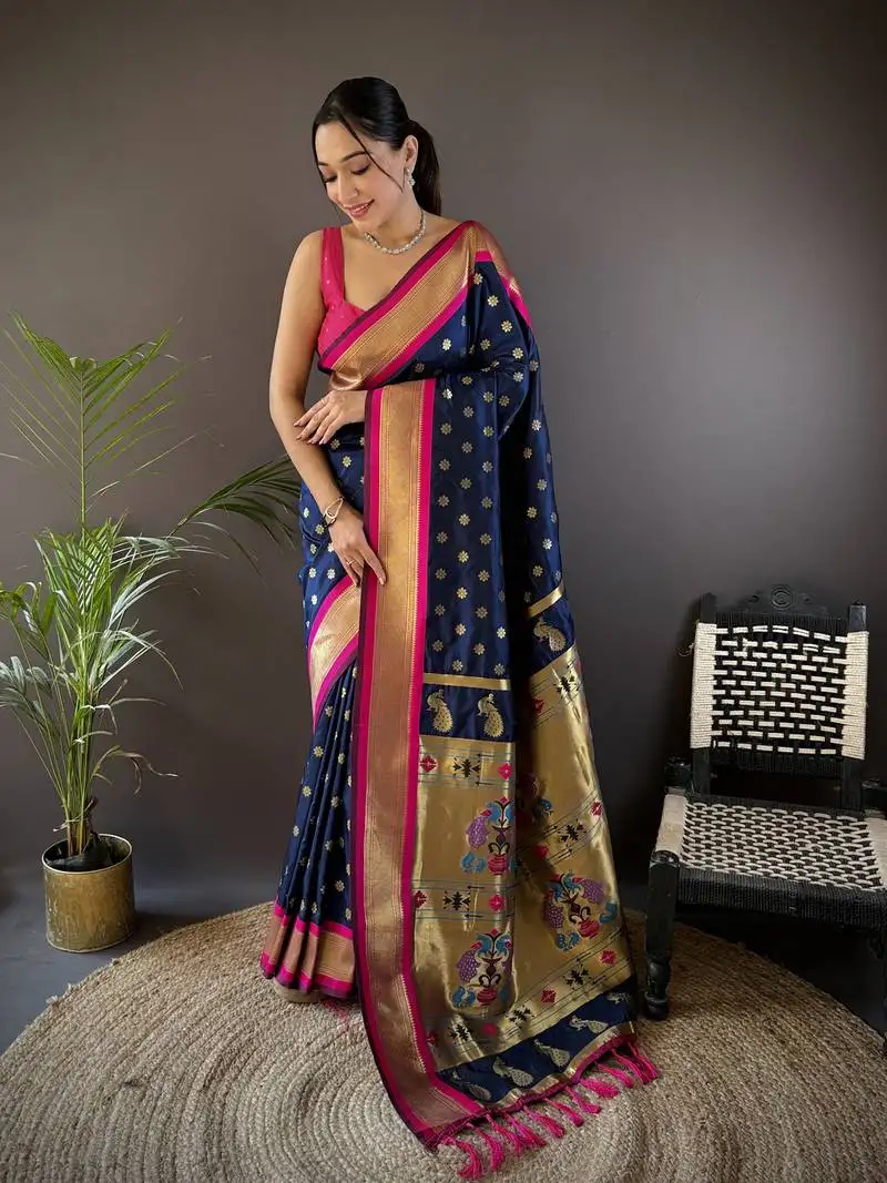Navy blue silk blend butti zari weaving kanchipuram saree