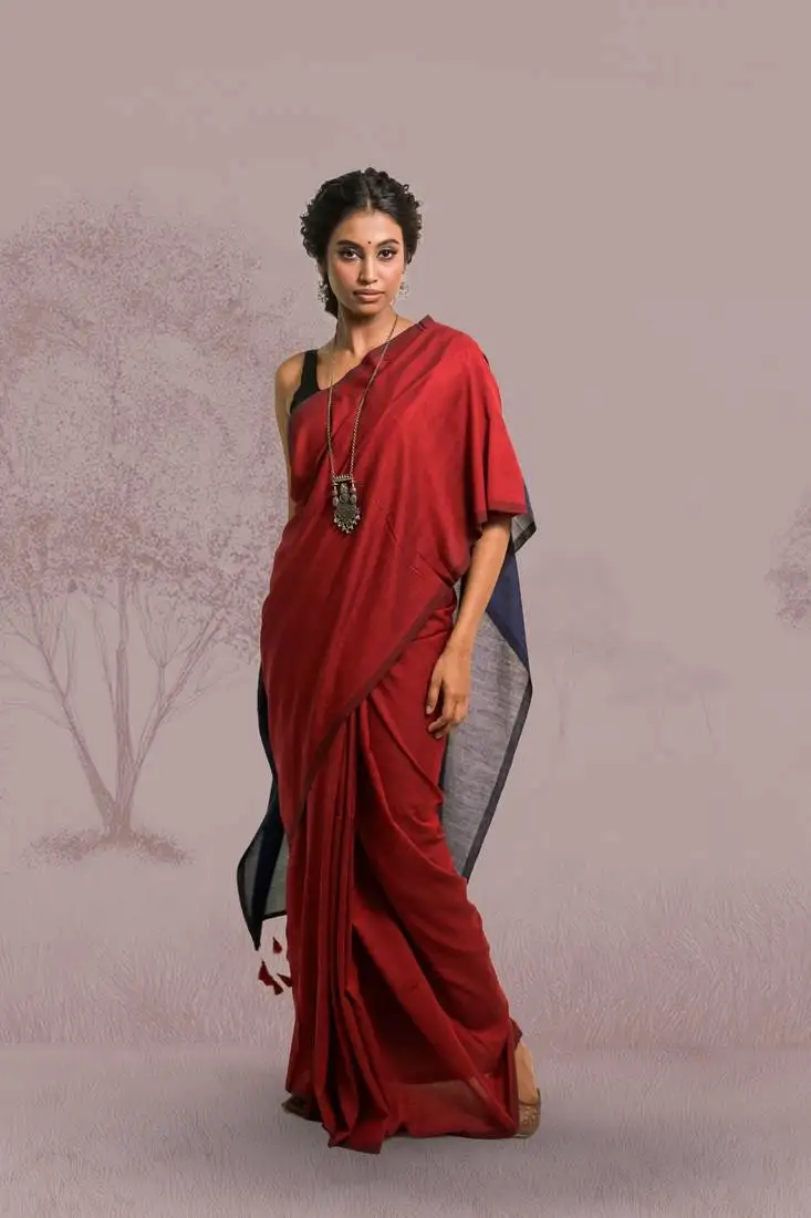 Red handloom cotton acrylic saree