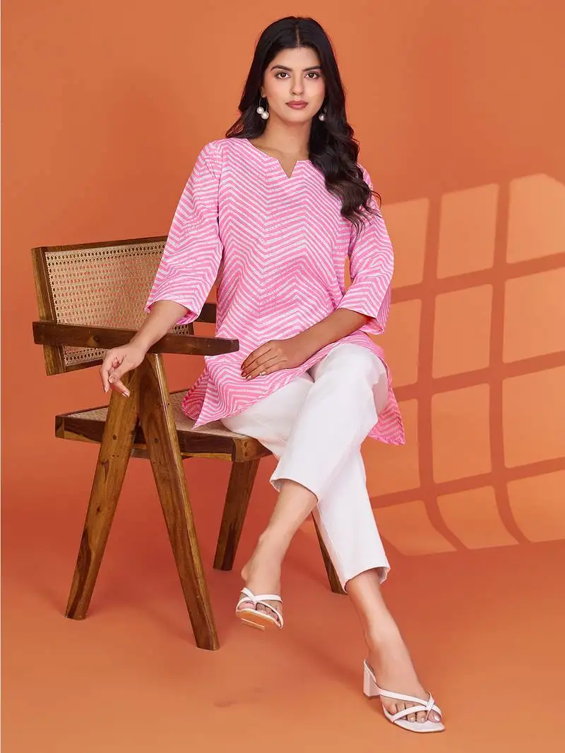 Trendy pink printed cotton blend round neck 3::4 sleeve top for women