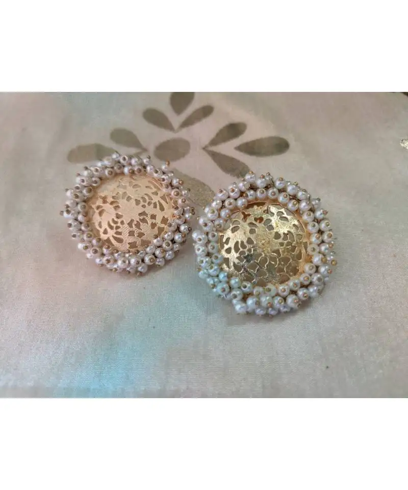 Matte gold pearl studs