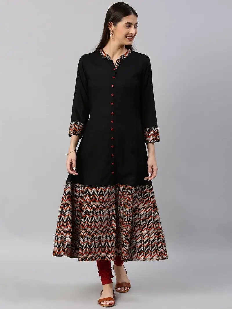 Women's rayon & cotton cambric zig-zag printed a-line kurta (black)