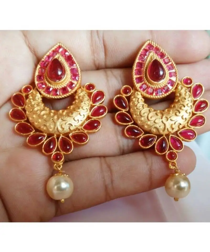 Exclusive traditional earring collection