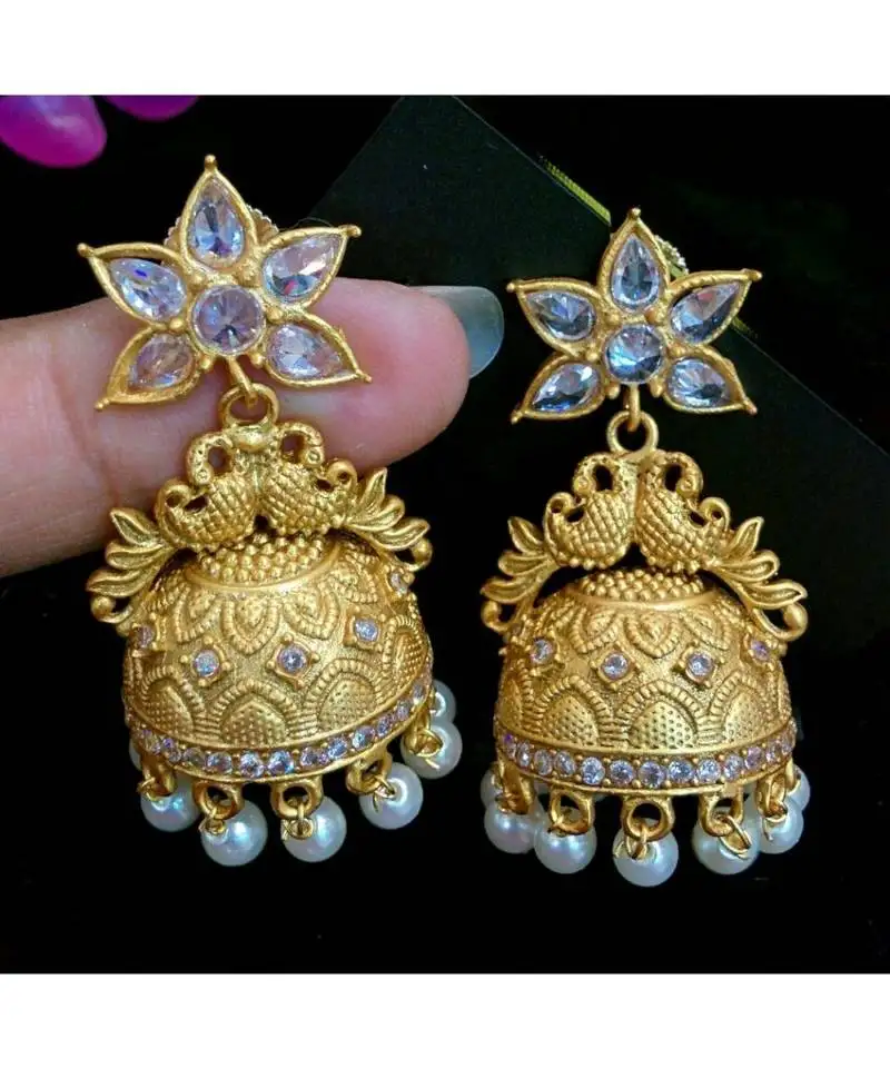 Georgeous matt finish high gold temple white jumkas