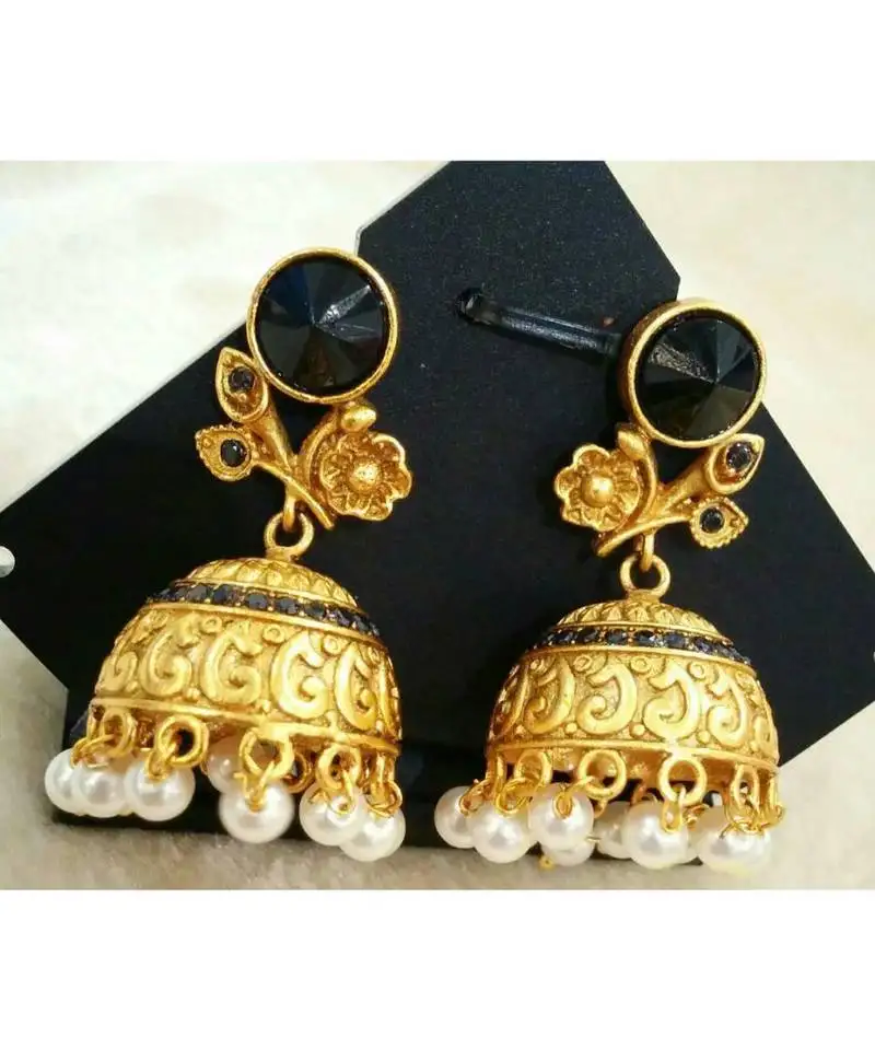 Gorgeous antique black crystal earrings