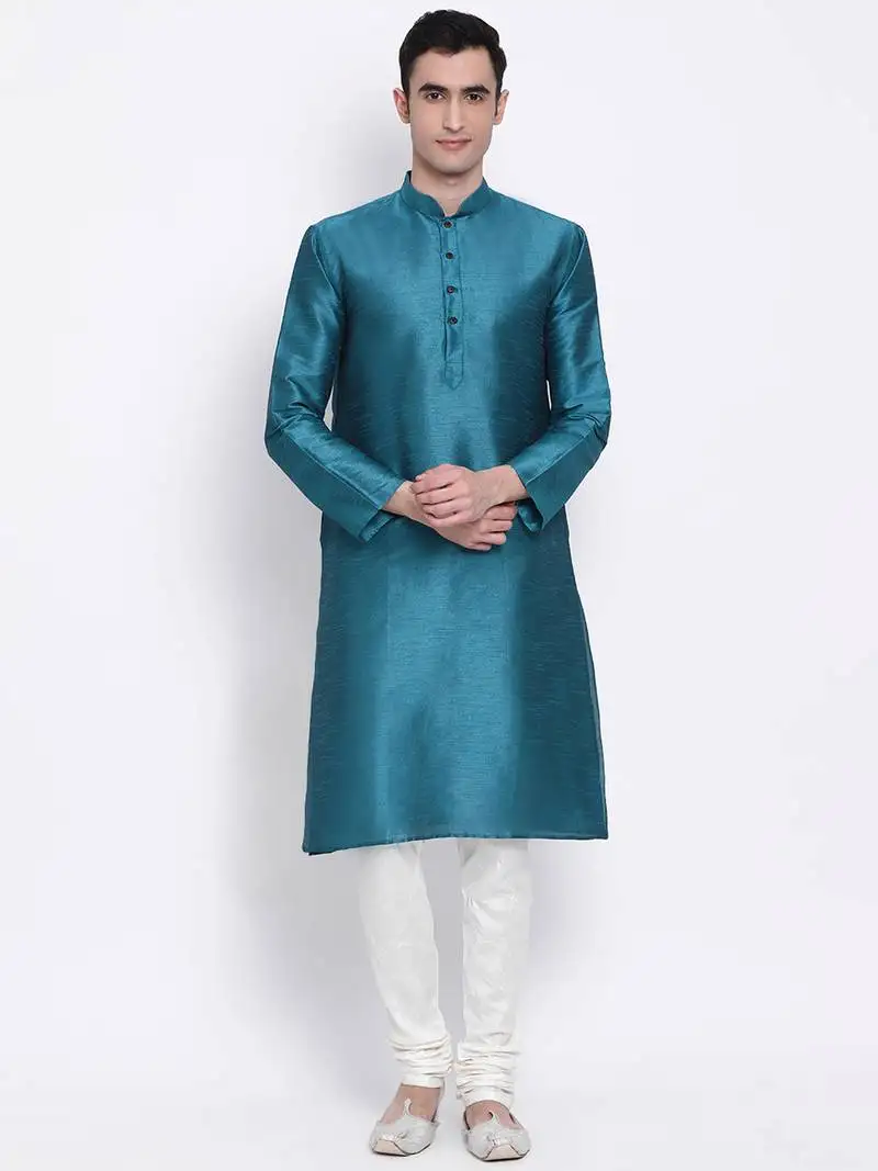 Men firozi & off white solid straight kurta with pyjama