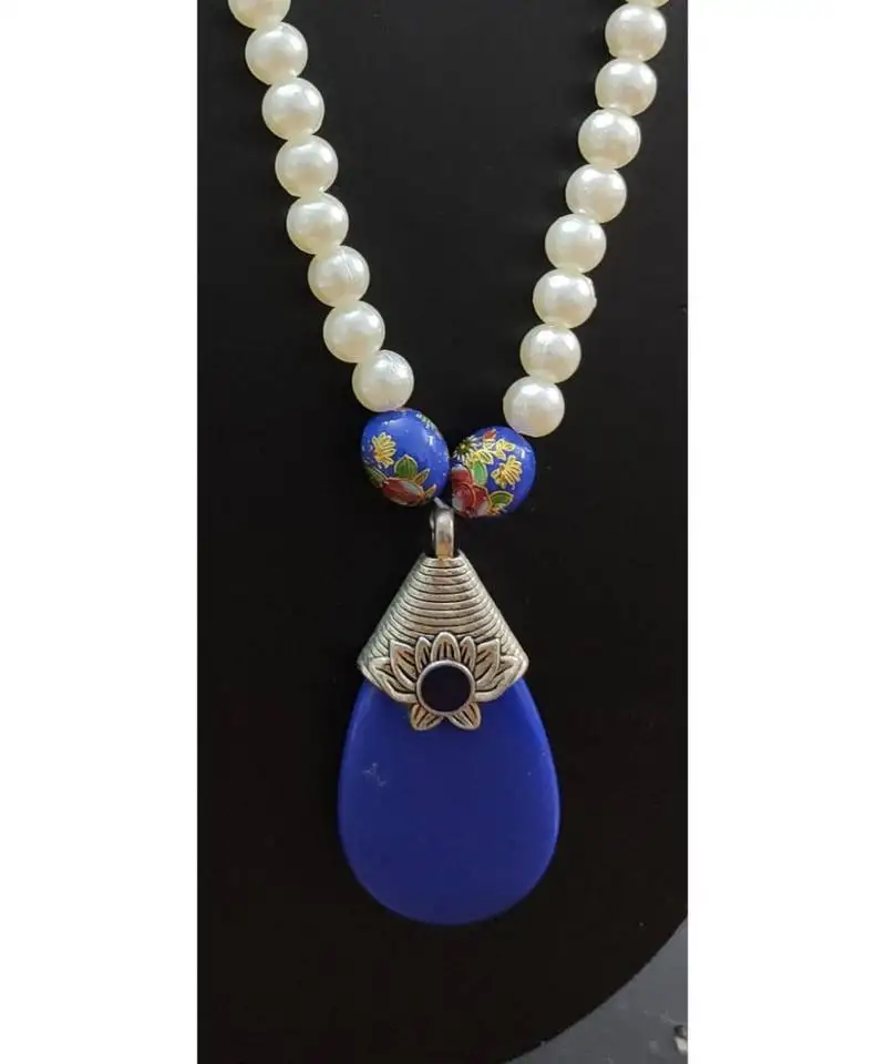 Blue agate necklace