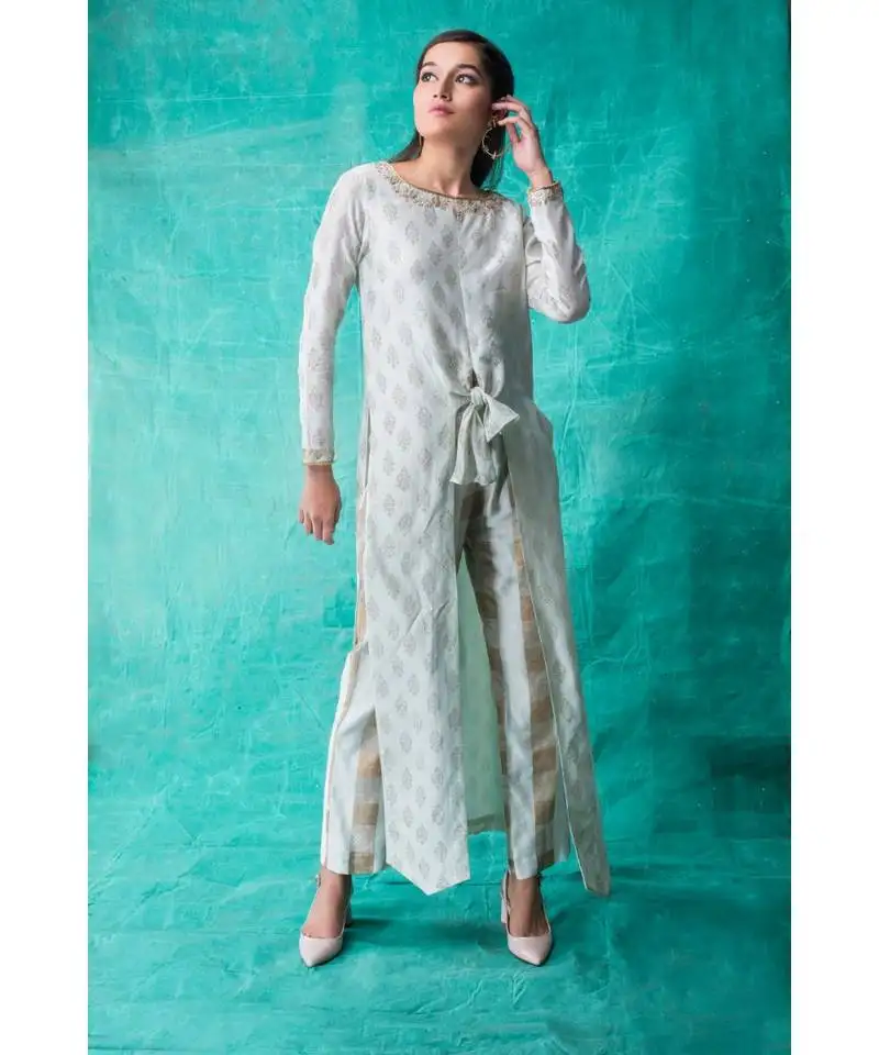 Show shaa sea gree chanderi front knot kurta & pant
