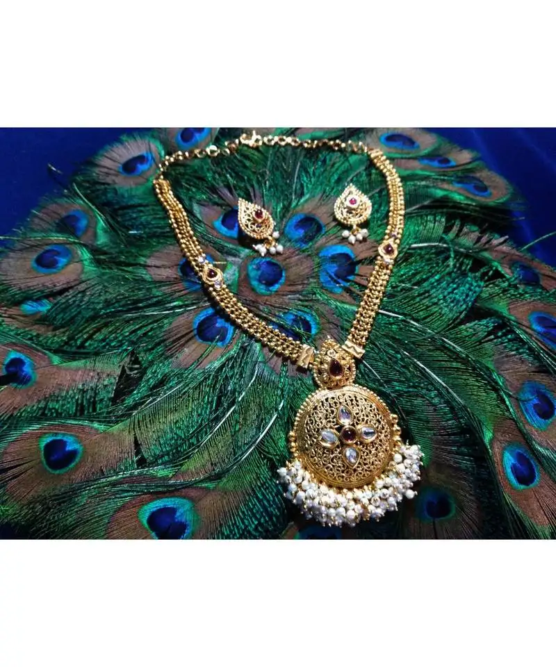 Georgeous gold plated pink colour stones necklace set