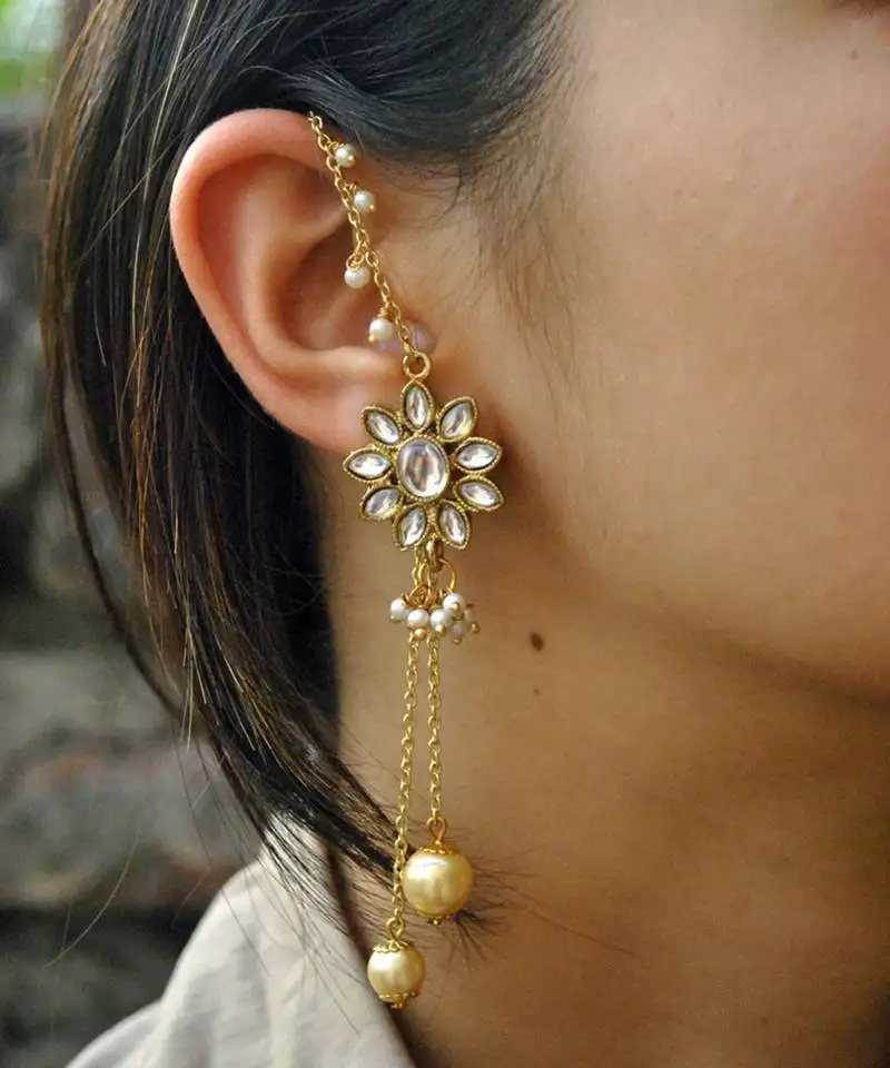 Kundan kanauti earrings