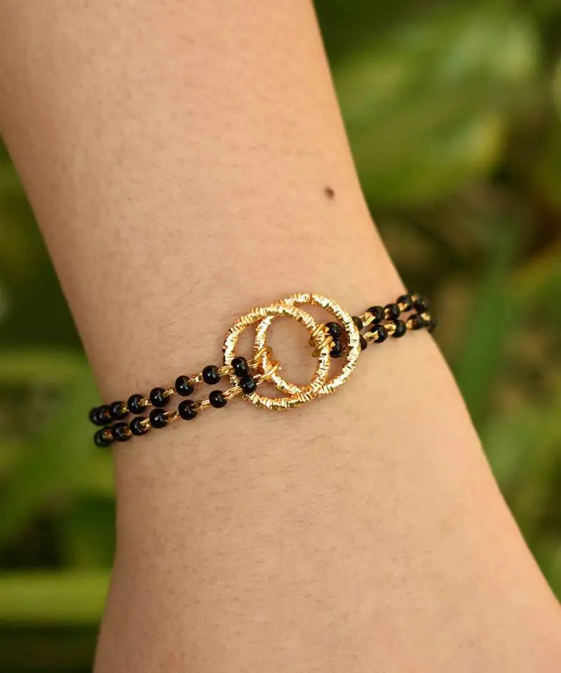 Love knot mangalsutra bracelet