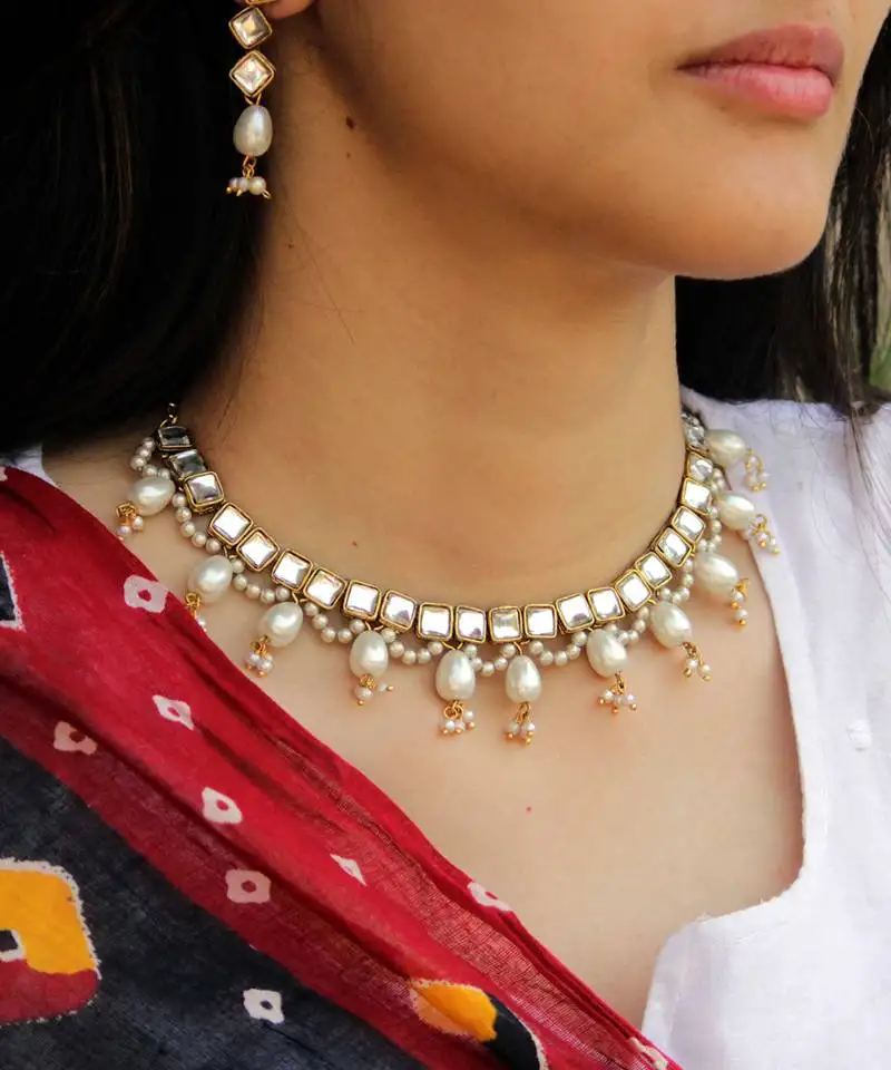 Kundan and drop pearl neckacle