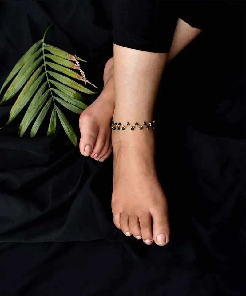 Twist me anklet