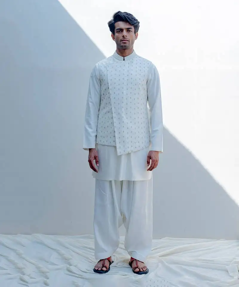 Masaai off white men kurta