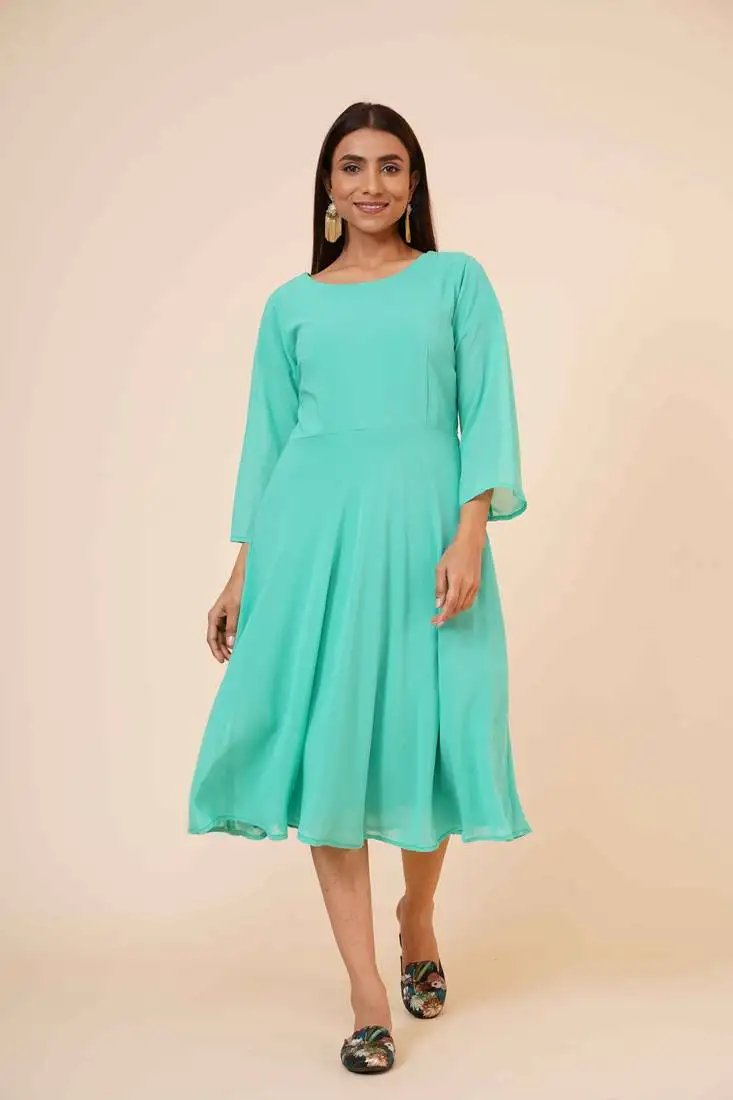 Women's round neck georgette party:: casual dress in spring green