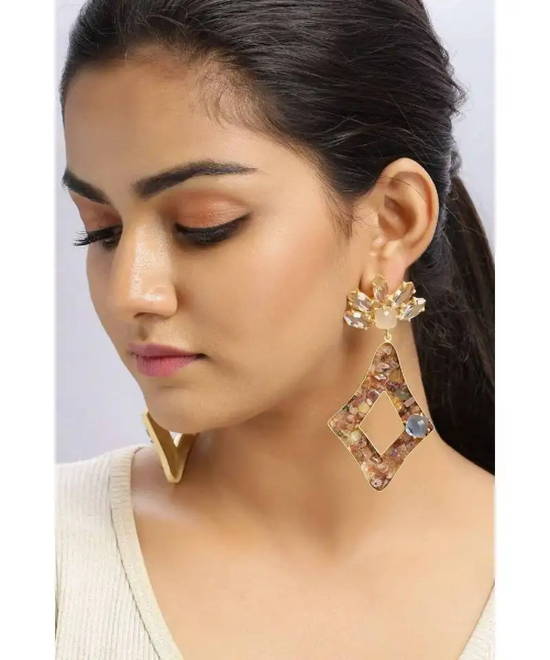 Clear tourmaline congruous earrings