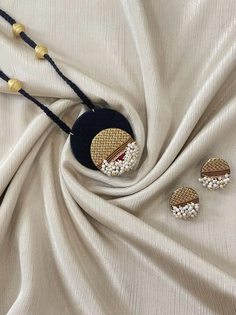 Black long necklace golden paper bead jewelery