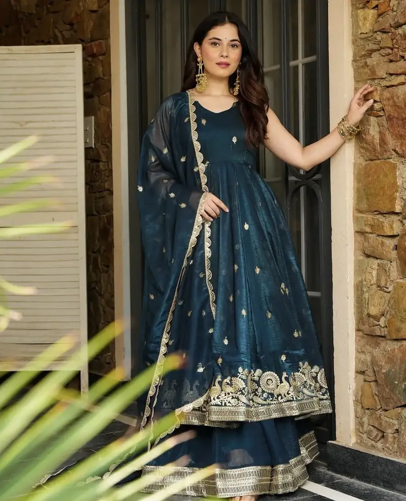 Teal silk embroidered suit set with dupatta