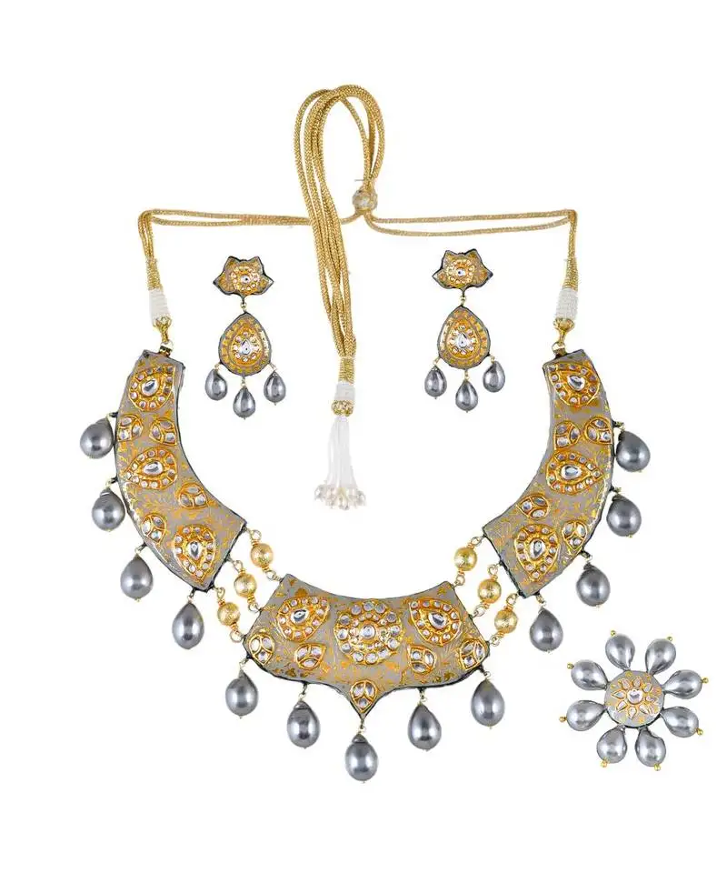 Grey hasli style necklace set with ring