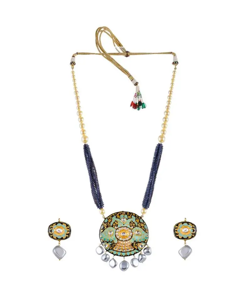 Ebony black necklace set