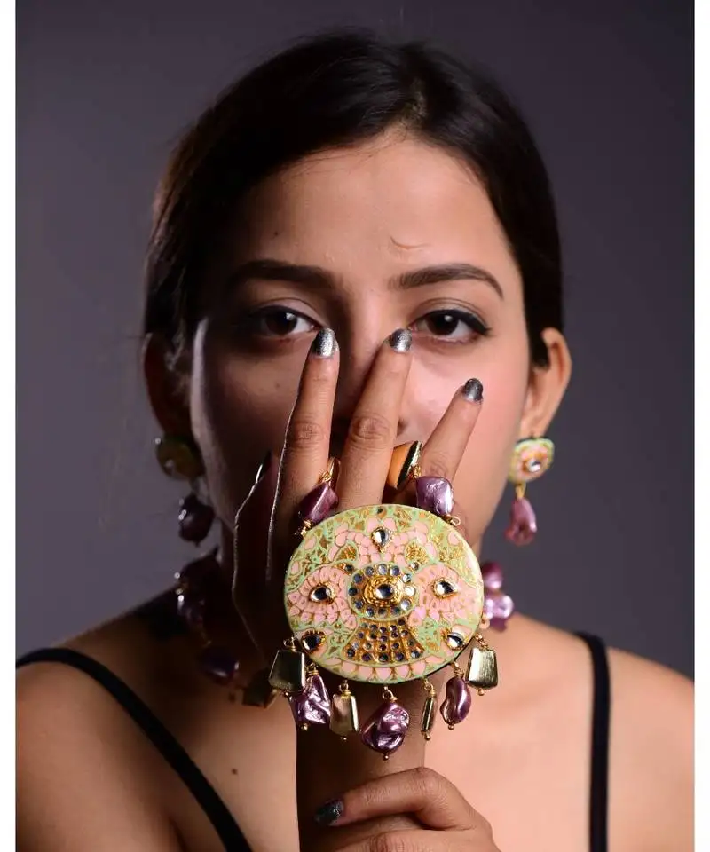 Pistachio & baby pink necklace