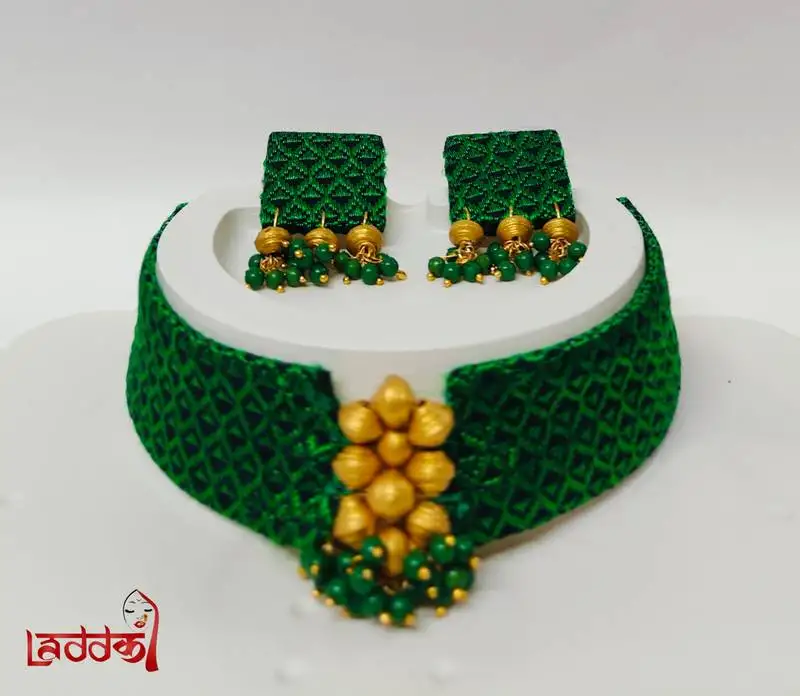Emrald green col handloom fabric jewelery