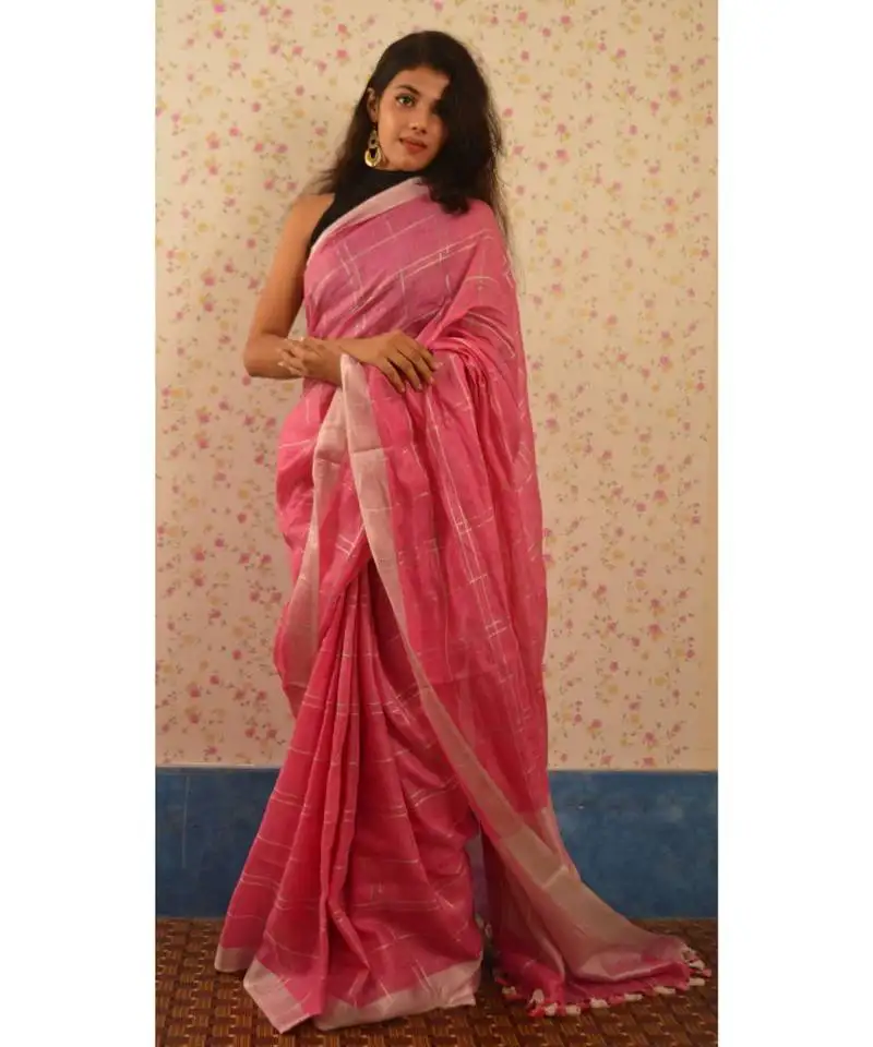 Pink linen saree with blouse with zari checkered pattern