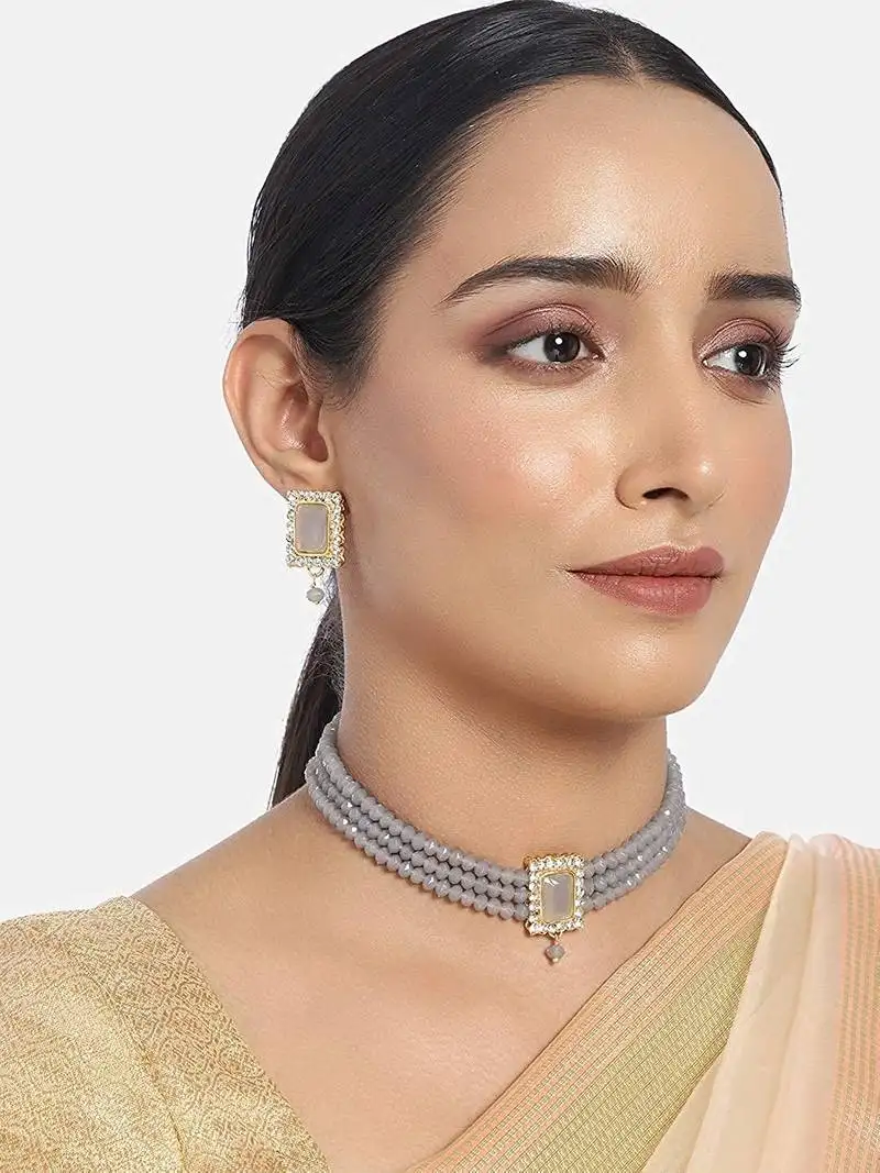 Traditional handcrafted beaded choker with earrings for women::Girls