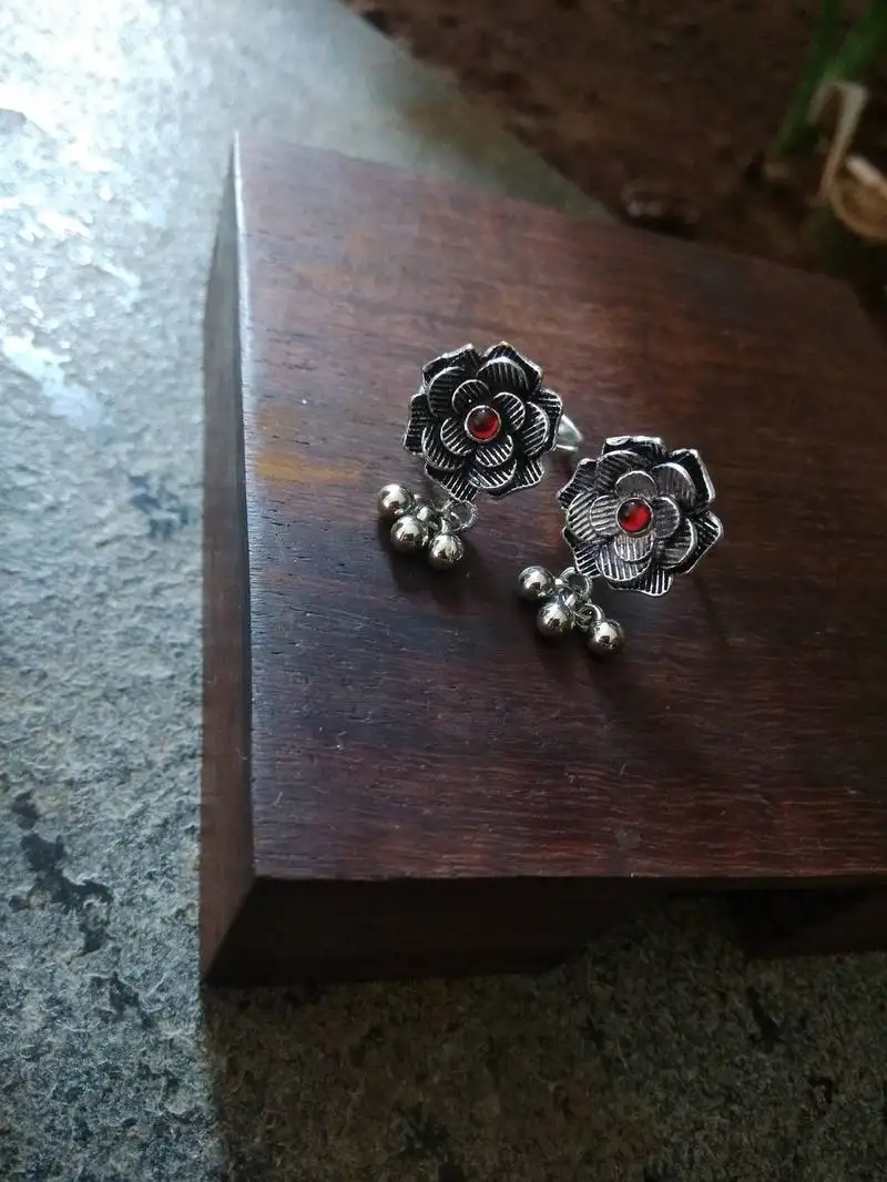 Oxidised silver toe ring