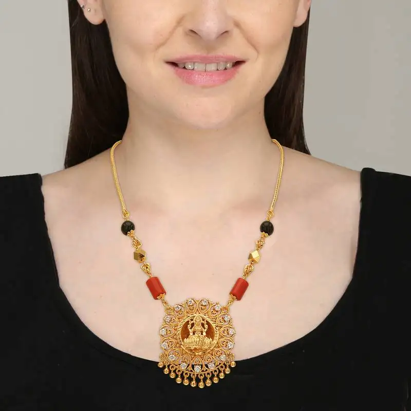 Laxmi pendant chain with coral beads short