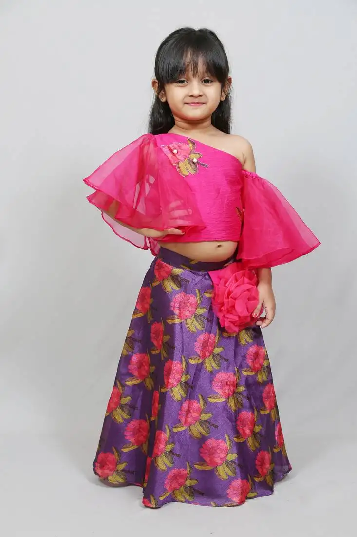 Ruffled sleeves top with printed skirt