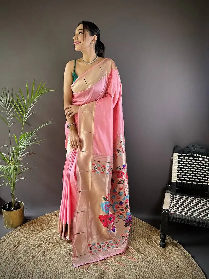 Rose pink silk blend zari weaving butti kanchipuram saree