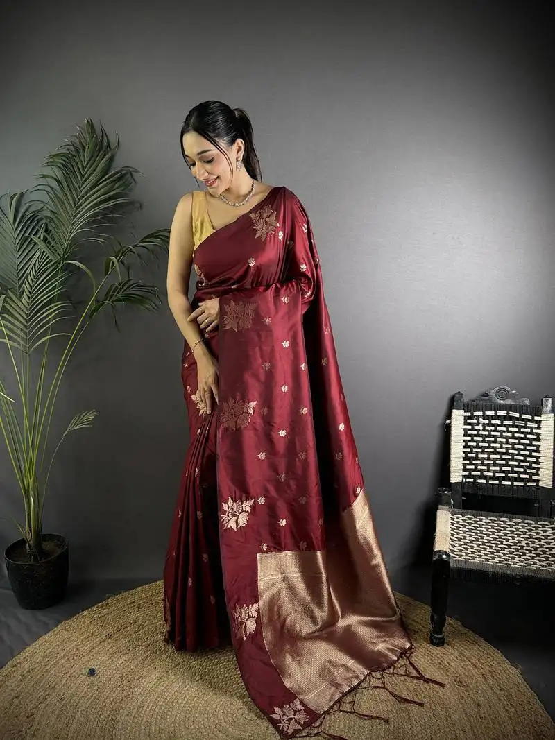 Maroon lichi silk flower zari weaving banarasi saree