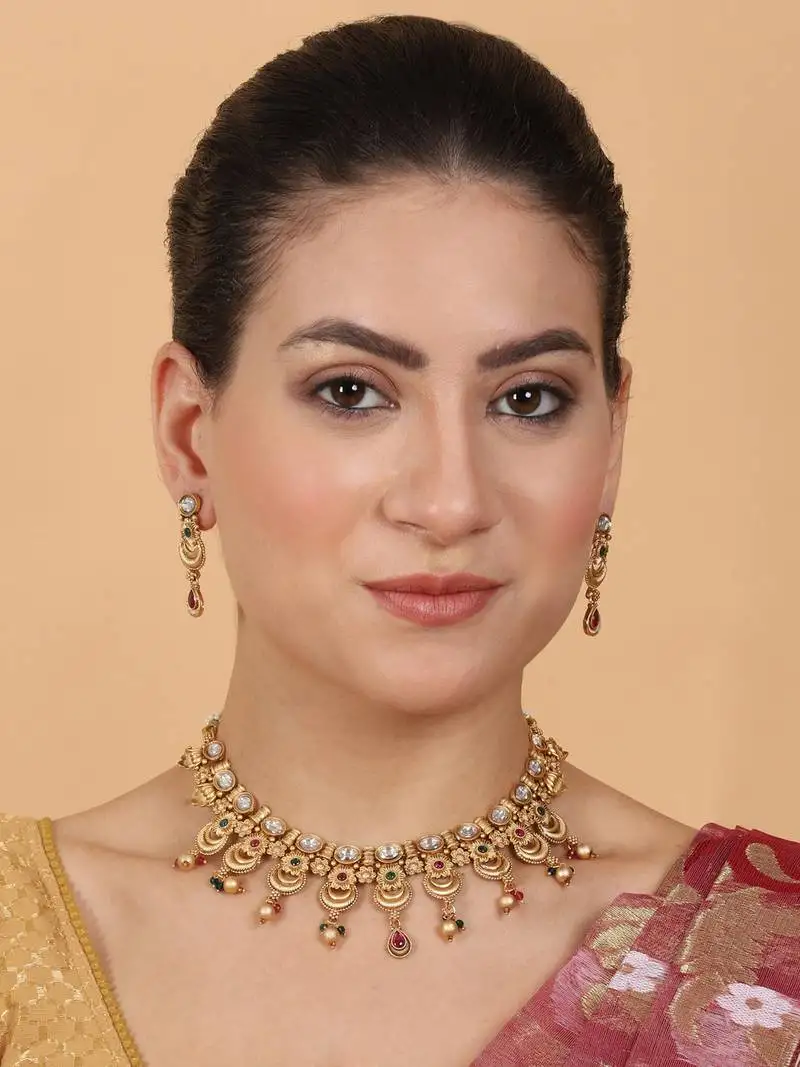 Luxurious gold plated rajwadi necklace set