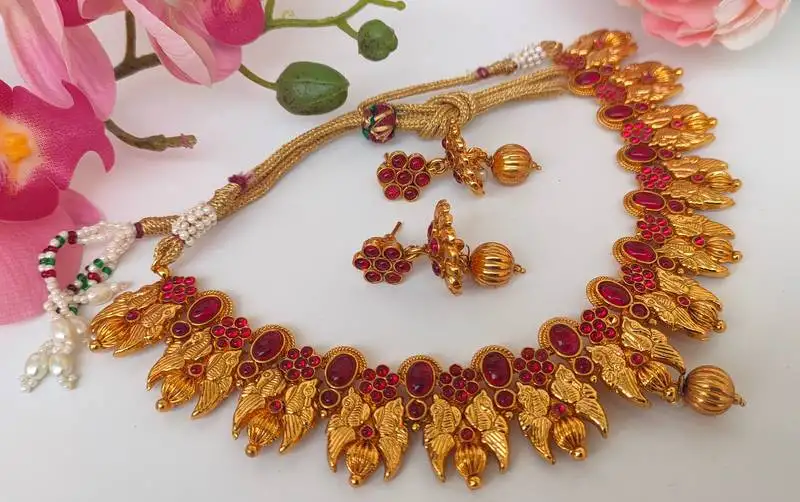 Pink agate peacock jewellery