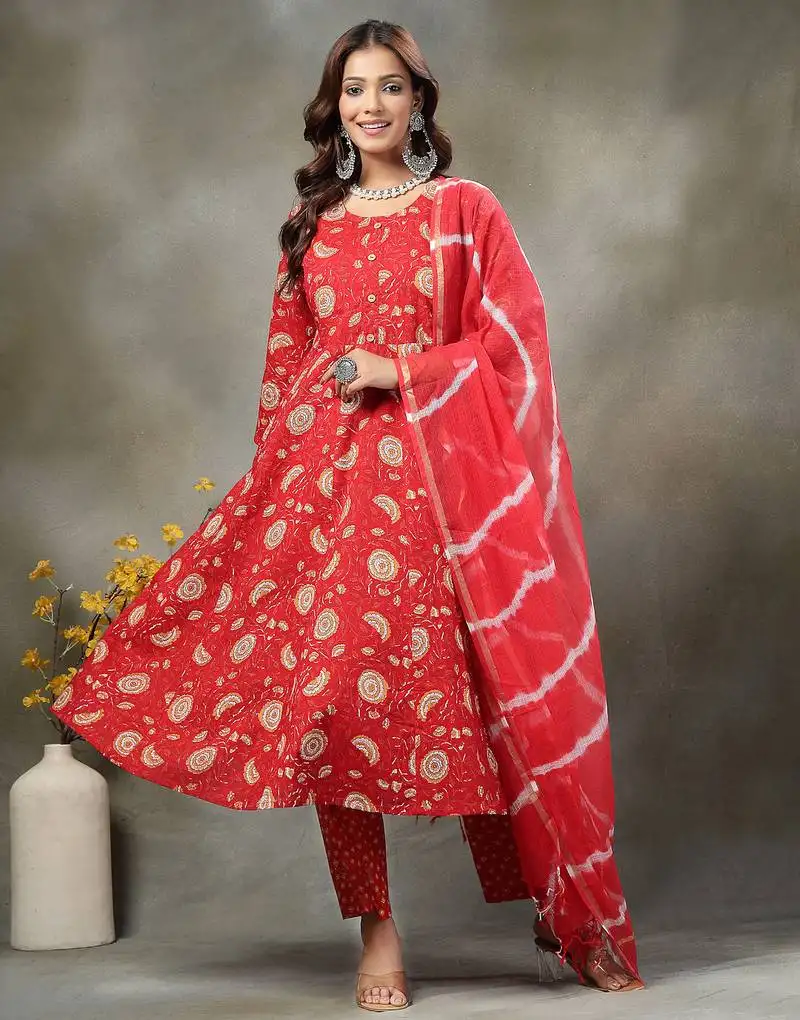 Red cotton maternity kurta set with tie dye doriya dupatta set