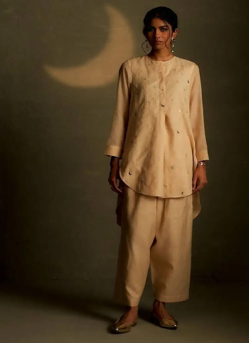 Beige embroidered chanderi kurta set