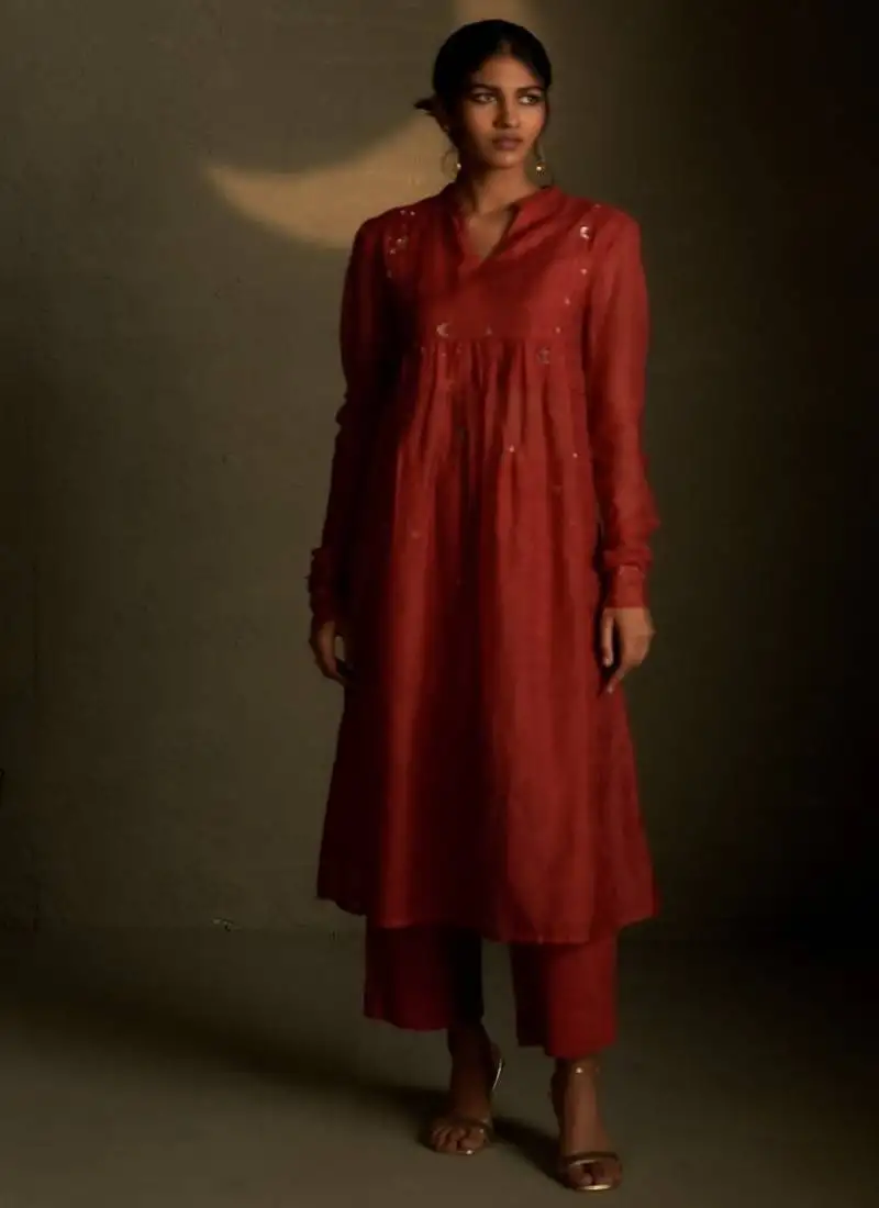 Red embroidered chanderi kurta set