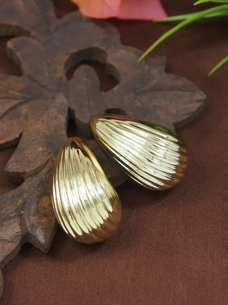 Indian wedding bollywood lightweight stud earrings for women