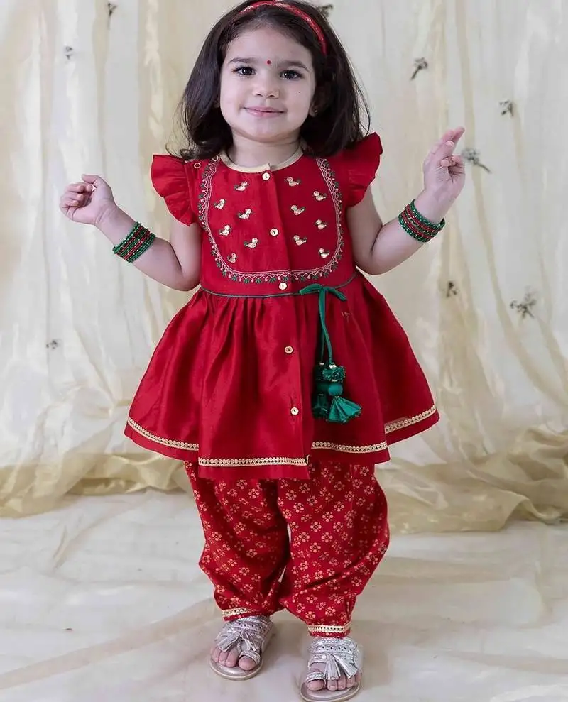 Red embroidered cotton kurta set