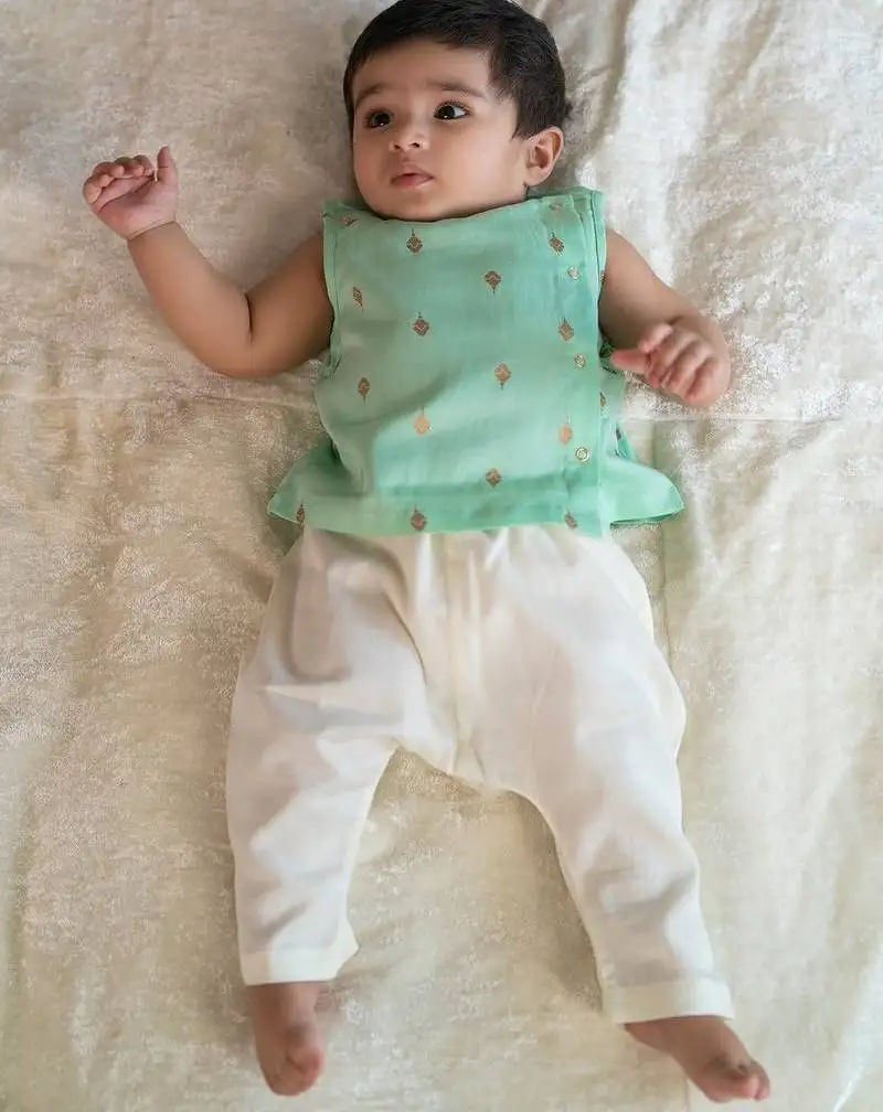 Green embroidered cotton jhabla set