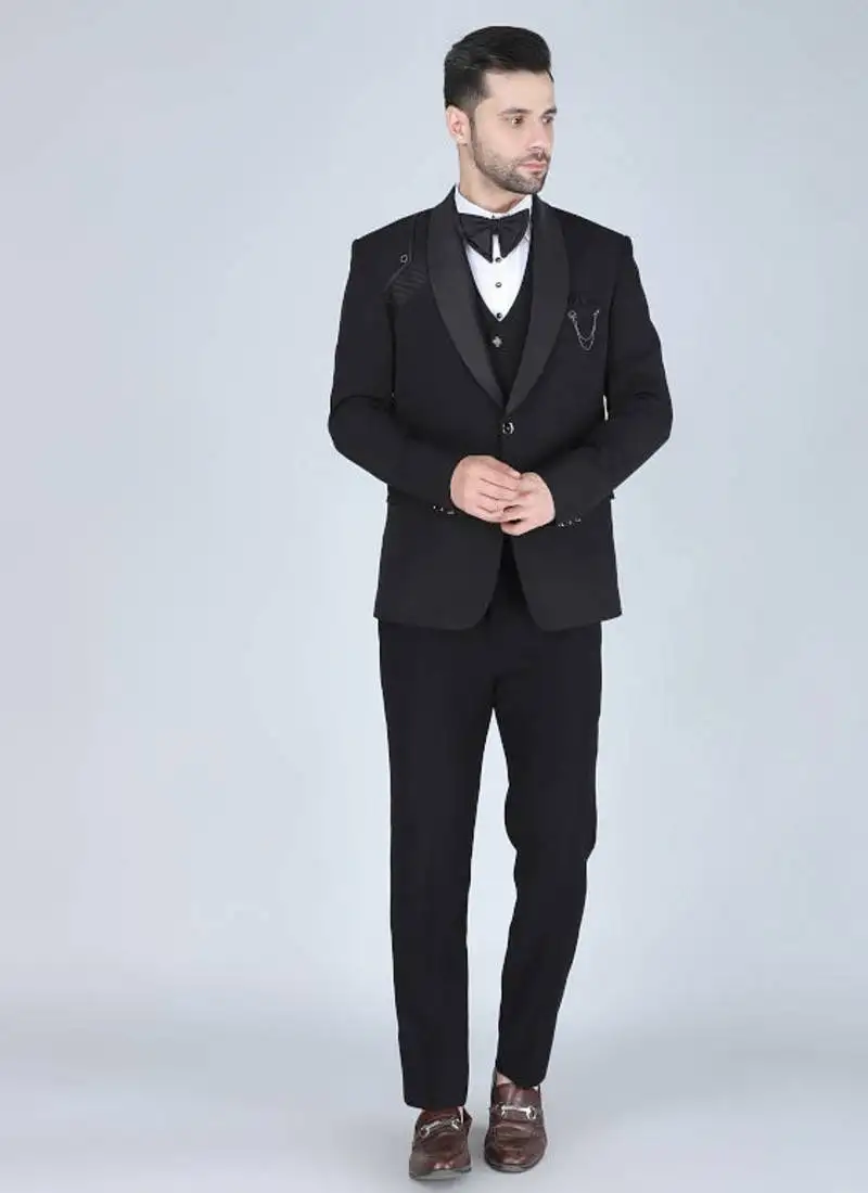 Black 5 pc designer suit with pintex detailing