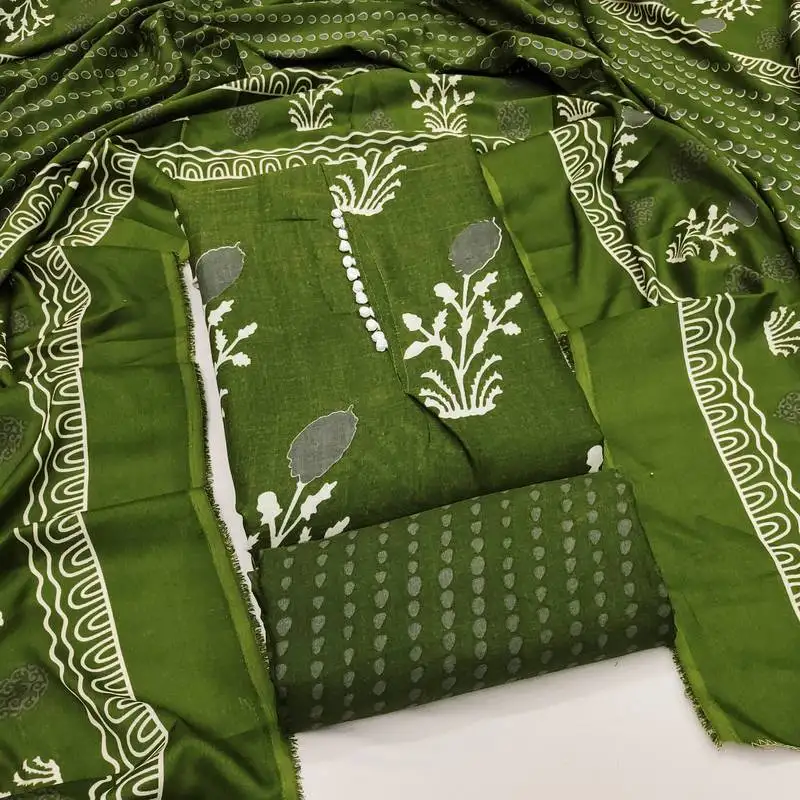 Women's green unstitched print slub cotton dress material (gngr50125grn)