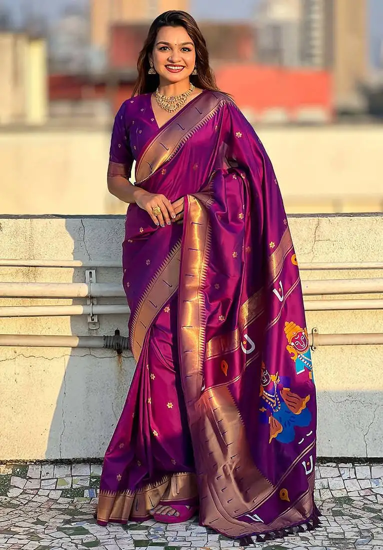 Violet silk blend saree with unstitched blouse
