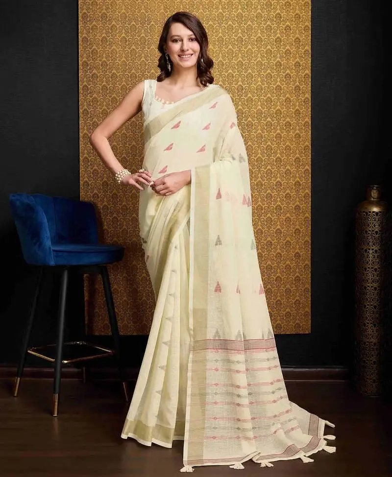 Cream organza saree with unstitched blouse