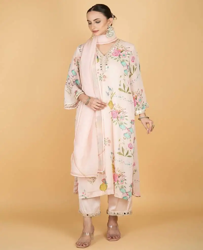 Pink floral printed crepe kurta set