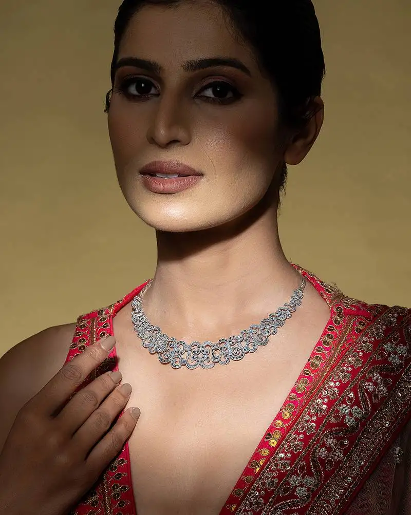 Heritage vine silver necklace