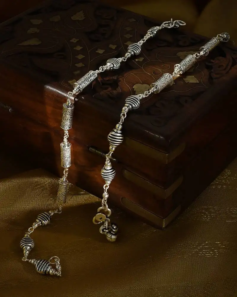 Cylindrical motifs silver anklets