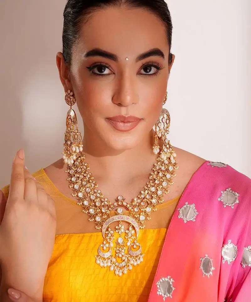 Two toned necklace set