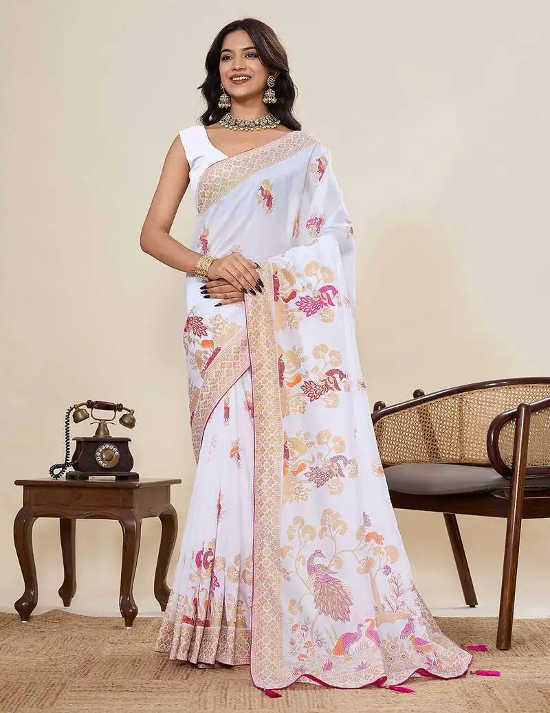 White cotton blend saree with unstiched blouse
